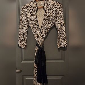 Diane Von Furstenberg Rare Vintage Silk Wrap Long Sleeve Dress Size 10